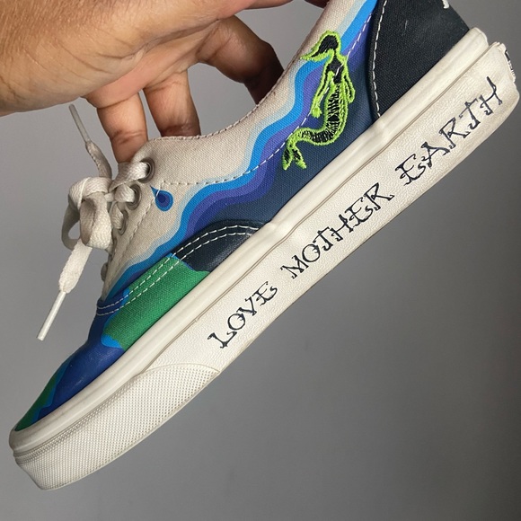 Mother Earth Vans low top - Picture 10 of 10